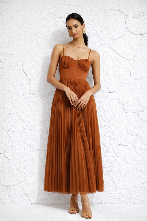 Robe terracotta plissée