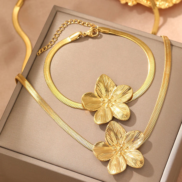 Parure fleur or