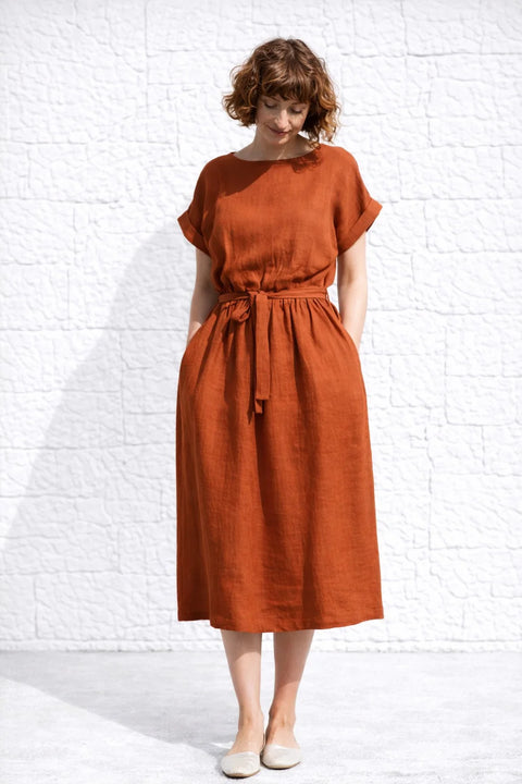 Robe midi terracotta à manche courte