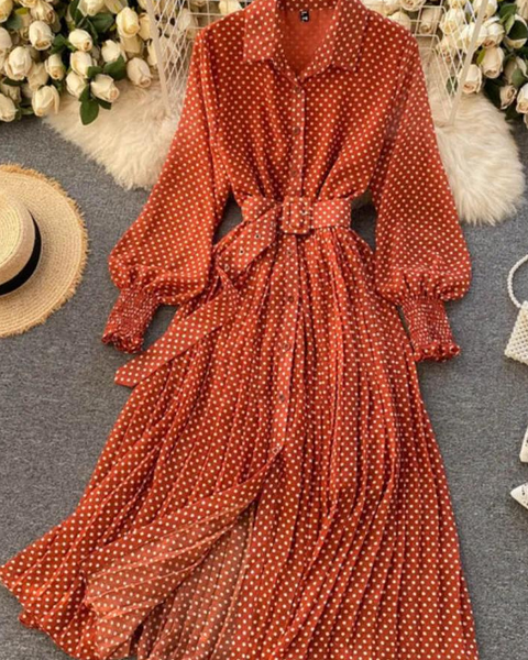 Robe rétro terracotta à pois