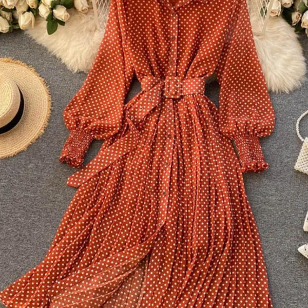 Robe rétro terracotta à pois