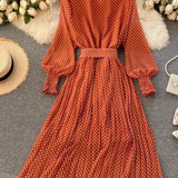 Robe rétro terracotta à pois